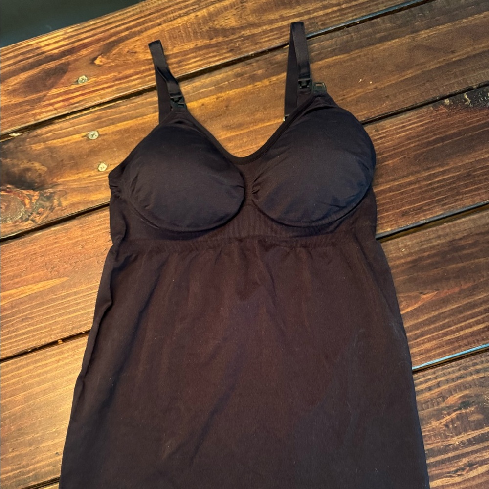 Kindred Beverly nursing top